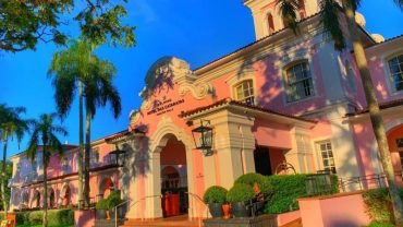 Romantic Getaways in Foz do Iguaçu: Ignite Your Love Story!