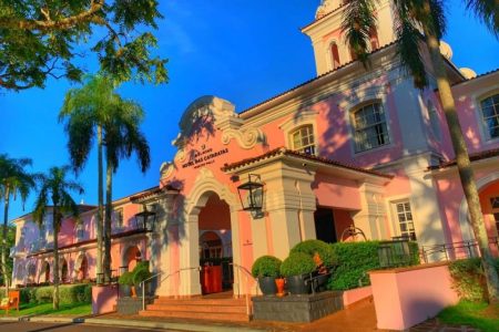 Romantic Getaways in Foz do Iguaçu: Ignite Your Love Story!