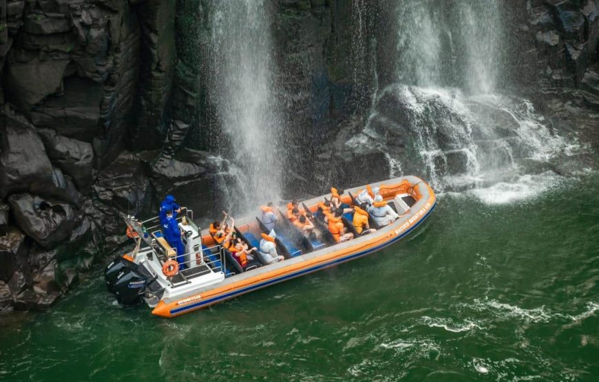 Private Tour of Iguazu Falls with Boat Adventure