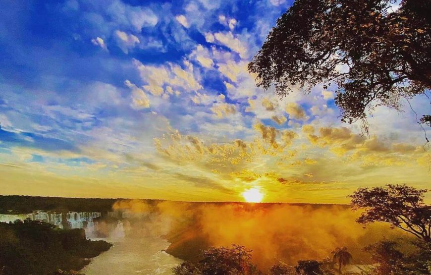 Private Tour of Iguazu Falls with Boat Adventure